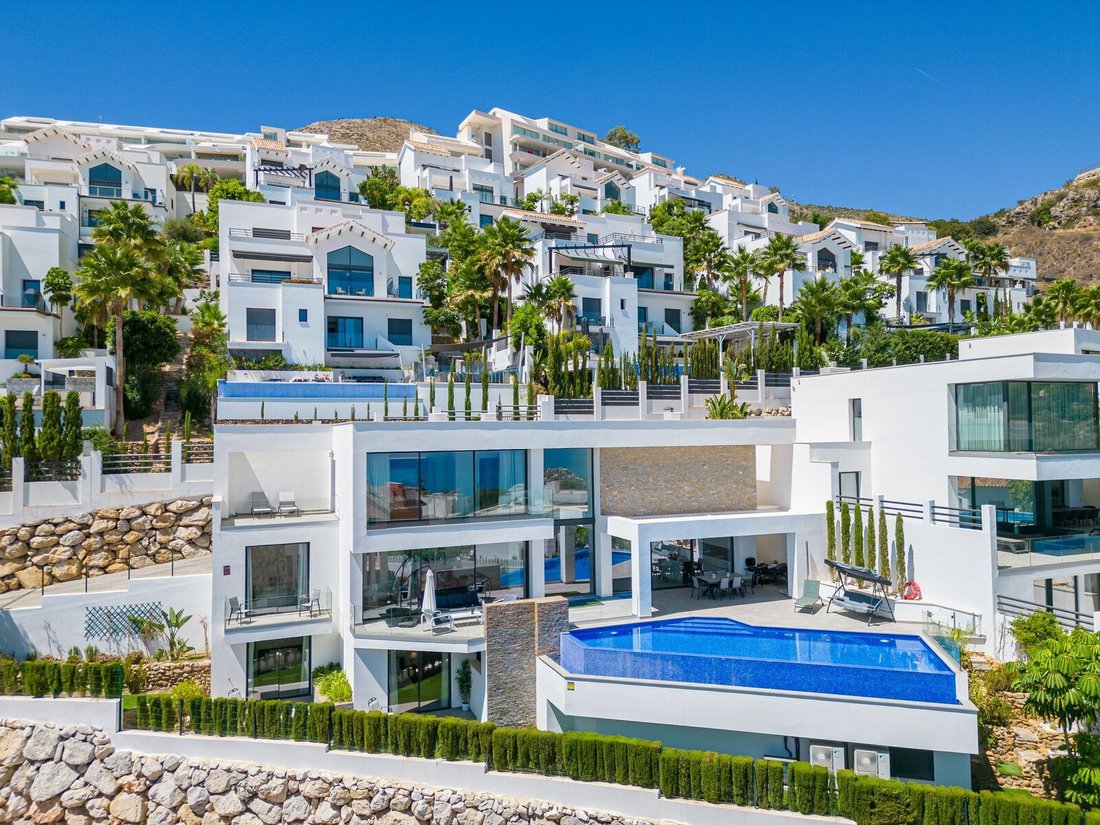 Villa in La Capellania, Benalmadena, Andalusia 4 - 14280672