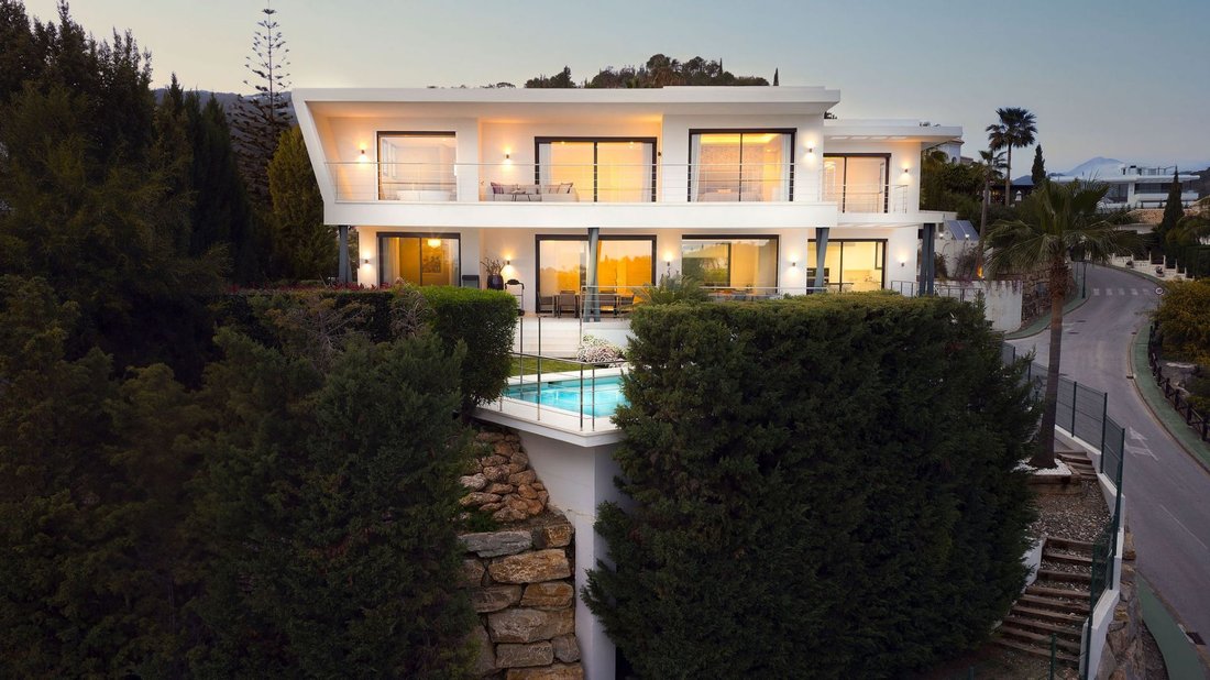 Villa in Puerto Banús, Marbella, Spanien 2 - 14284653