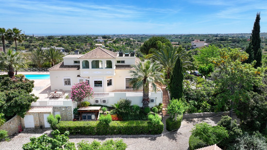 Villa in Moncarapacho, Algarve, Portugal 1 - 14284766