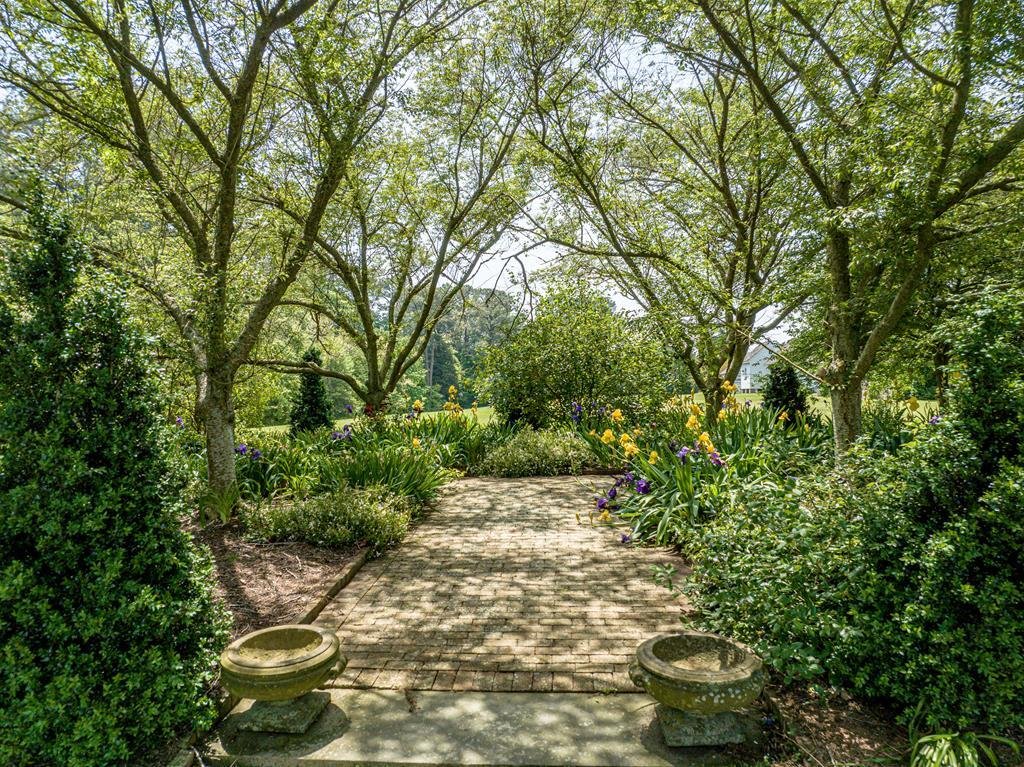House in Hallwood, Virginia, United States 4 - 14279556