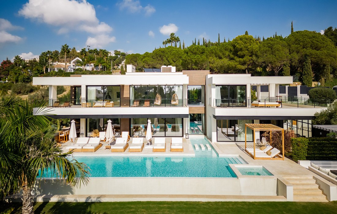 Villa in Puerto Banus, Marbella, Spain 1 - 14292905