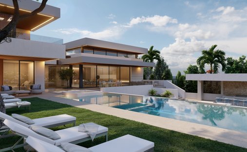 Villa in Puerto Banus, Marbella, Spain 1