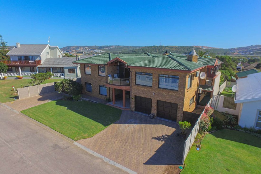 House in Die Voor Bay, Western Cape, South Africa 3 - 14286810