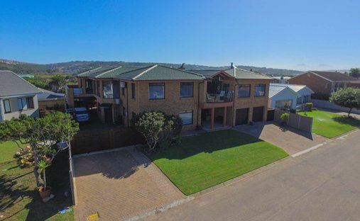 House in Die Voor Bay, Western Cape, South Africa 1
