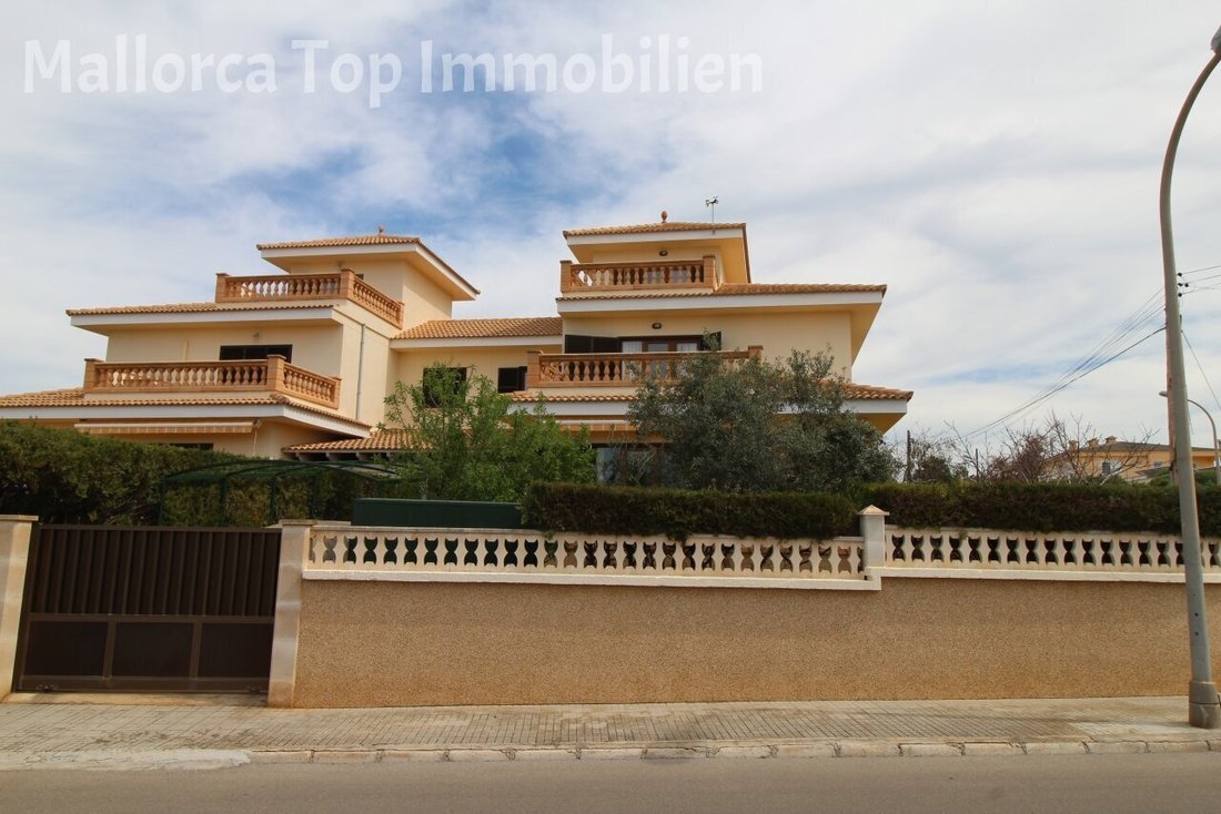 Villa in Llucmajor, Balearic Islands, Spain 2 - 14287882