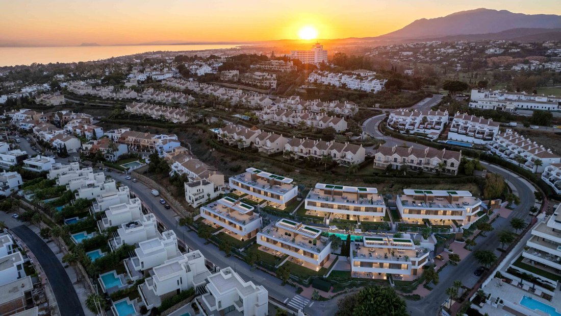 Villa in Estepona, Andalusia, Spain 1 - 14286994