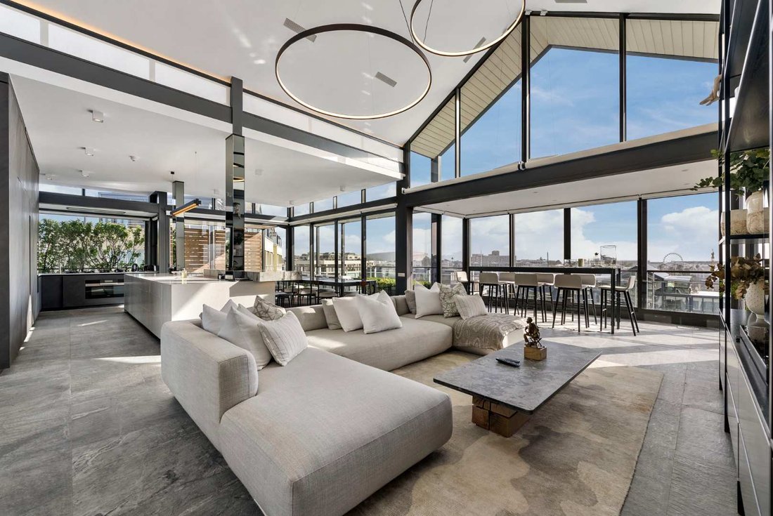 Apartment in Cape Town, Western Cape, South Africa 1 - 14293201
