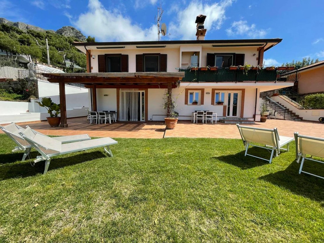 Villa in Sperlonga, Lazio, Italy 1 - 14286551