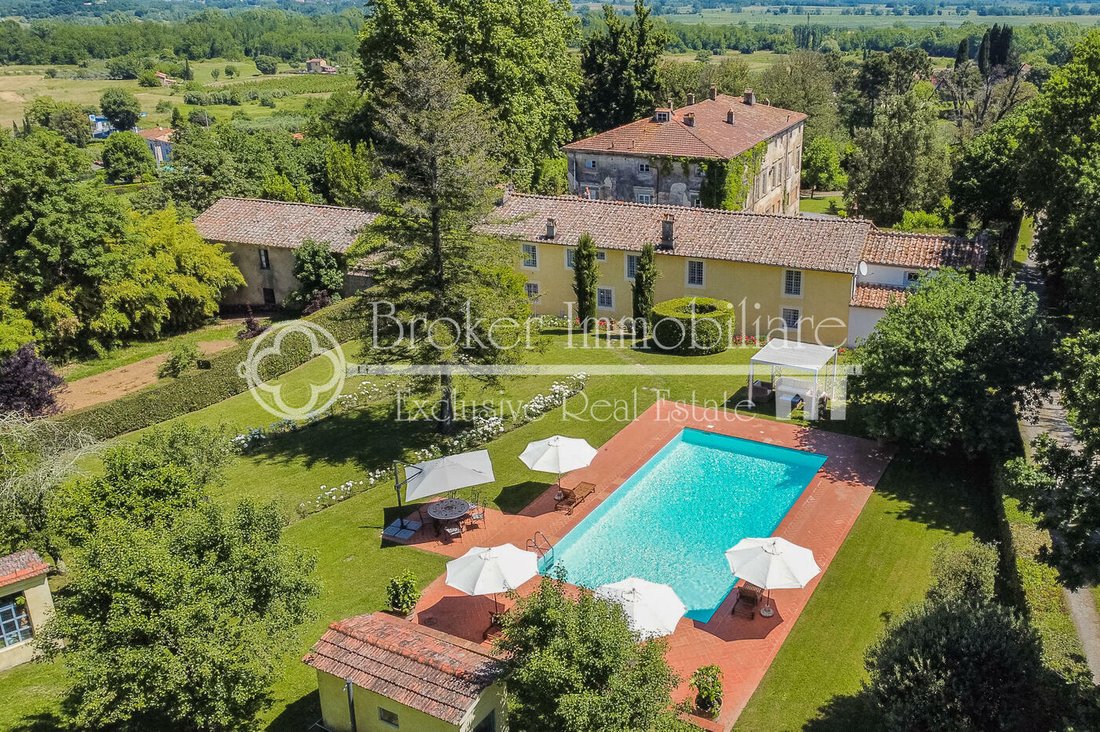 Corte Franceschini, Toscana, Italia 1 - 14293379