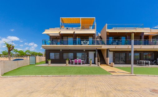 Apartment in Pilar de la Horadada, Valencian Community, Spain 1