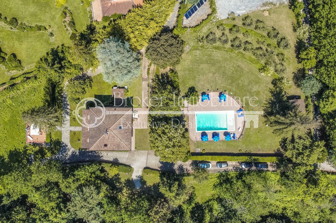 Villa en Camaiore, Toscana, Italia 2 - 14288020