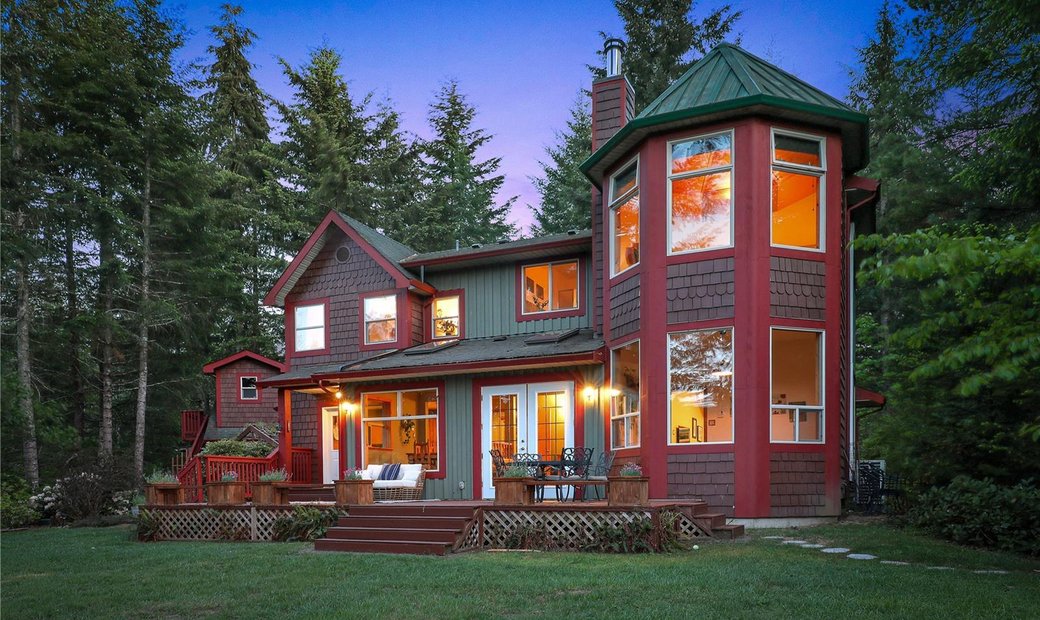 Unique Property Consists Of Multiple In Merville, British Columbia, Canada For Sale (14291456)