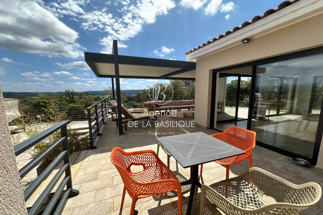 Villa in Montfort-sur-Argens, Provence-Alpes-Côte d'Azur, Frankreich 1 - 14286296