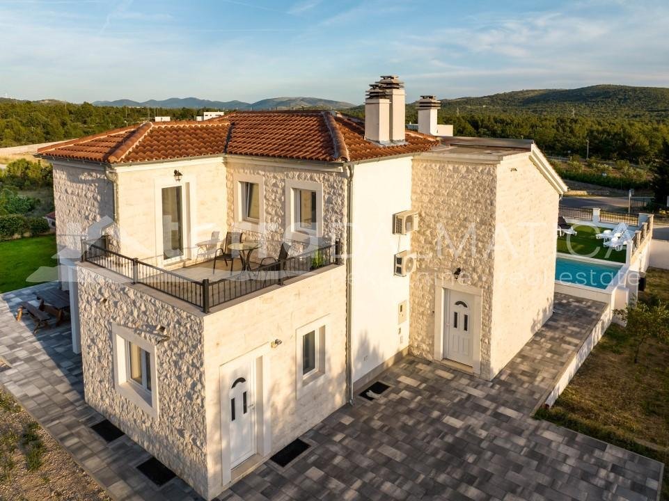 Villa in Dubrava kod Sibenika, Sibenik-Knin County, Croatia 3 - 14296853