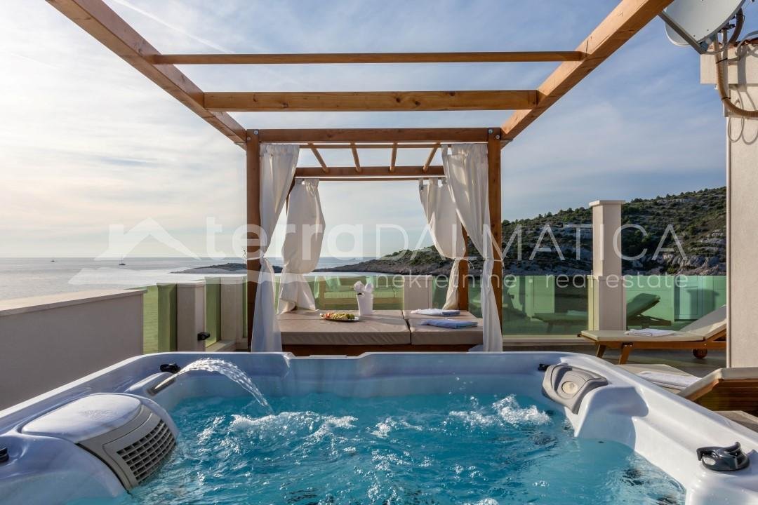 Villa in Sevid, Split-Dalmatia County, Croatia 1 - 14296866