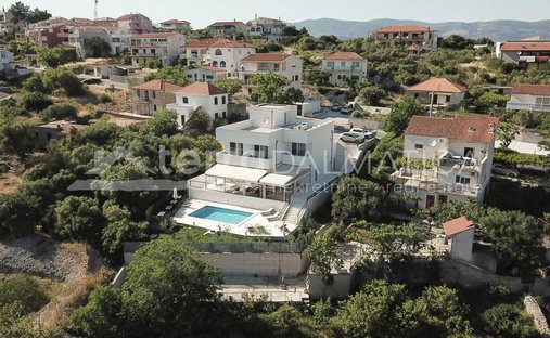 Villa in Zedno, Split-Dalmatia County, Croatia 1
