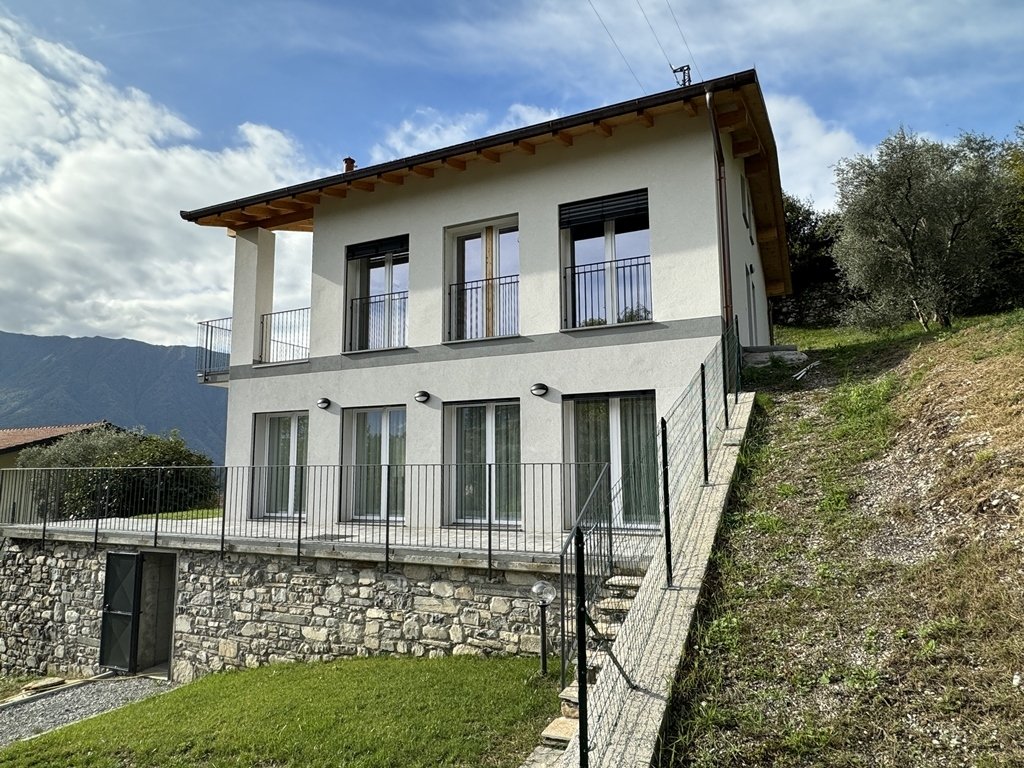 Appartement à Azzano, Lombardie, Italie 1 - 14296606