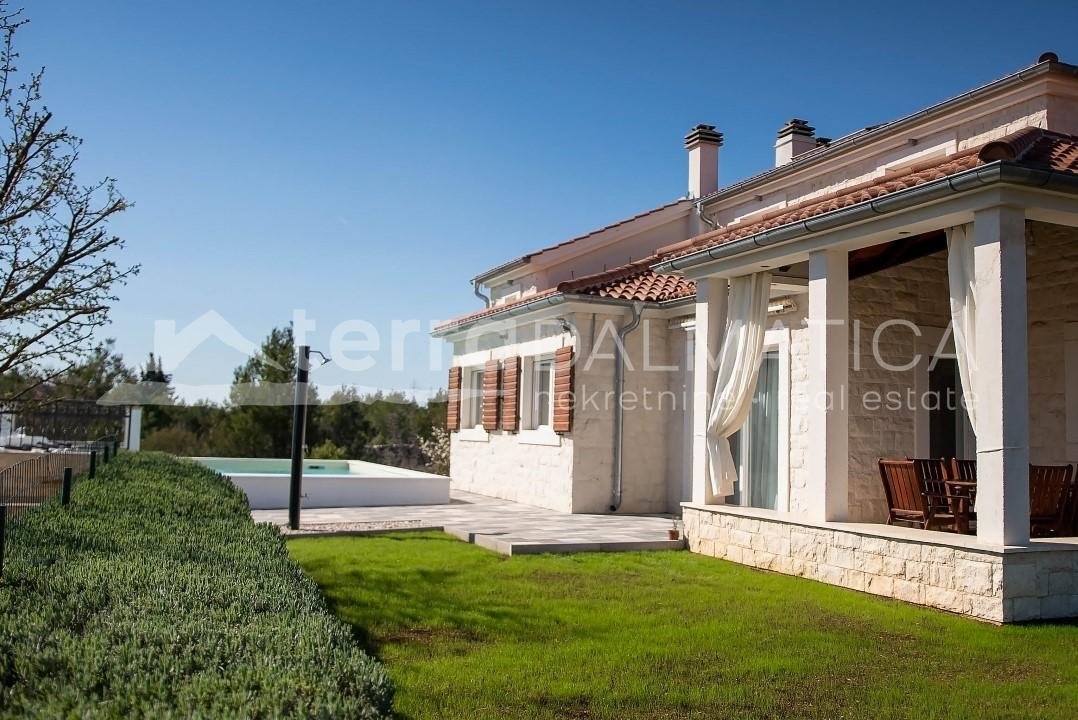 Villa in Dubrava kod Sibenika, Sibenik-Knin County, Croatia 5 - 14296853