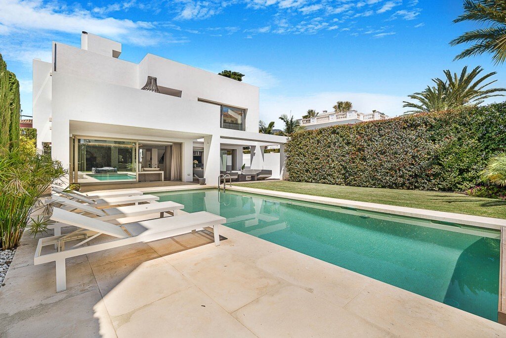 Villa in Puerto Banus, Marbella, Spain 2 - 14296048