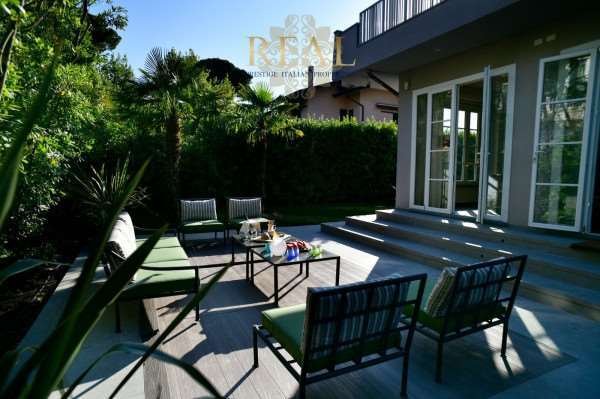 Villa in Roma Imperiale, Forte dei Marmi, Tuscany 3 - 14295687