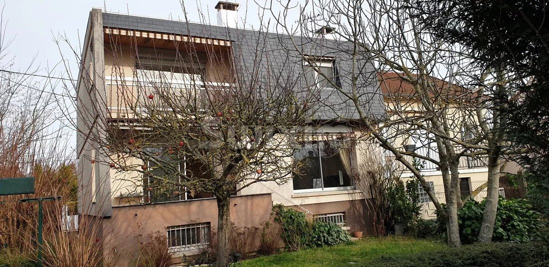 House in Jean Allemane-Aristide Briand, Savigny-sur-Orge, France 1 - 14295331