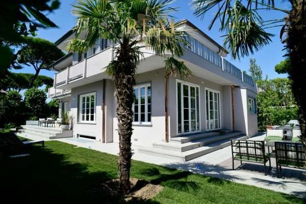 Villa in Roma Imperiale, Forte dei Marmi, Tuscany 1 - 14295687