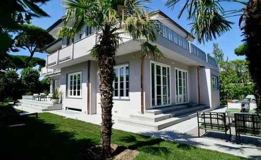 Villa in Roma Imperiale, Forte dei Marmi, Tuscany 1