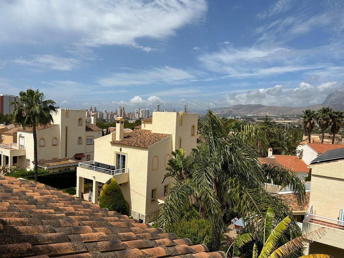 Villa in Benidorm, Valencian Community, Spain 2 - 14296254