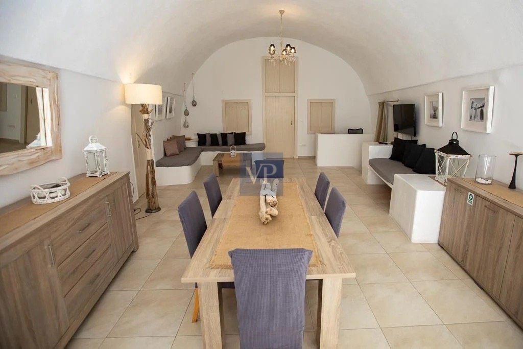 Villa in Thira, Aegean, Greece 3 - 14295983