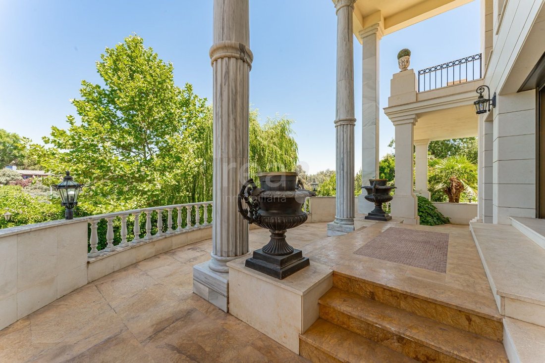 Chalet in La Moraleja, Alcobendas, Comunidad de Madrid 5 - 14297251