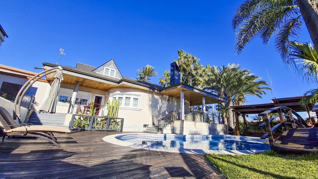 Villa in San Pedro del Pinatar, Región de Murcia, Spain 1 - 14300140