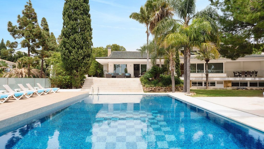 Villa in Marbella, Andalusia, Spain 2 - 14299306