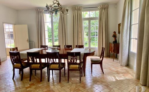 Castle for Sale in Grez-Neuville, Pays de la Loire, France