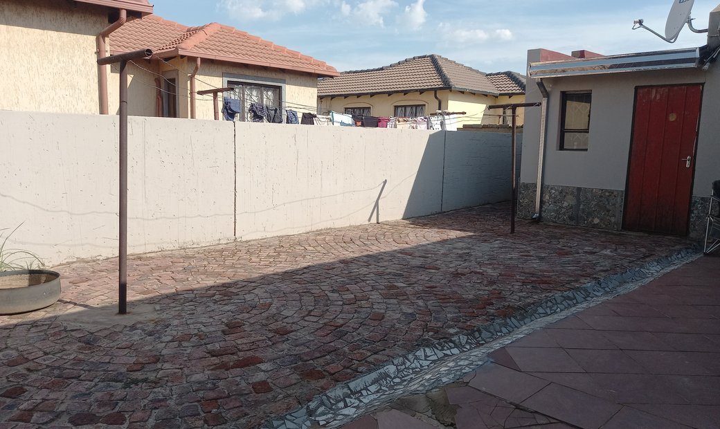 A Beautiful 3bedroom With Ensuite ,Garage In Sebokeng, Gauteng, South ...