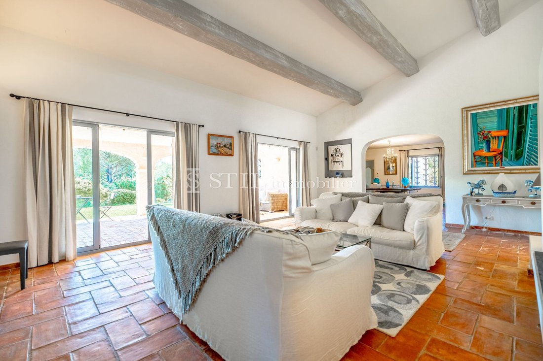 Villa in Grimaud, Provence-Alpes-Côte d'Azur, France 3 - 14297600