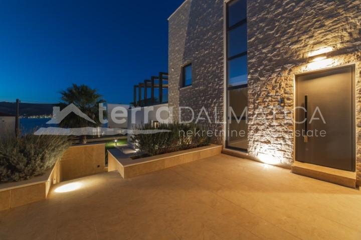 Villa in Okrug Gornji, Split-Dalmatia County, Croatia 2 - 14301631