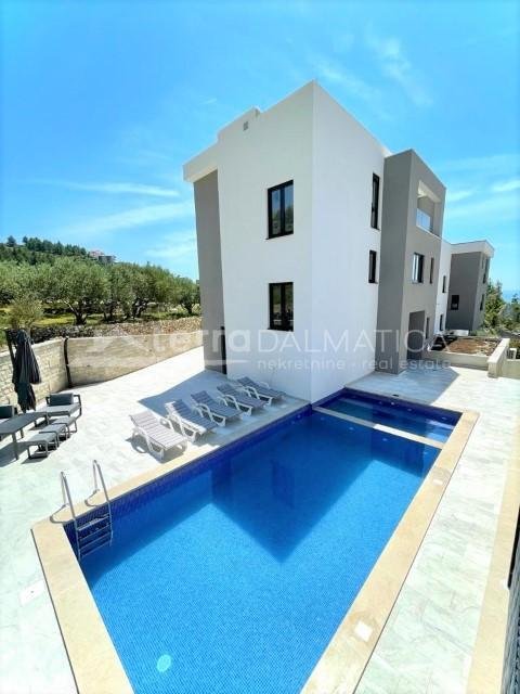 Villa in Grljevac, Split-Dalmatia County, Croatia 1 - 14301660