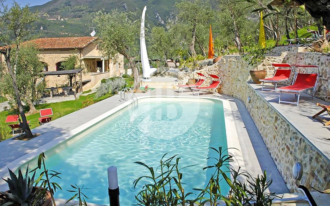 Villa in Camaiore, Tuscany, Italy 2 - 14301856