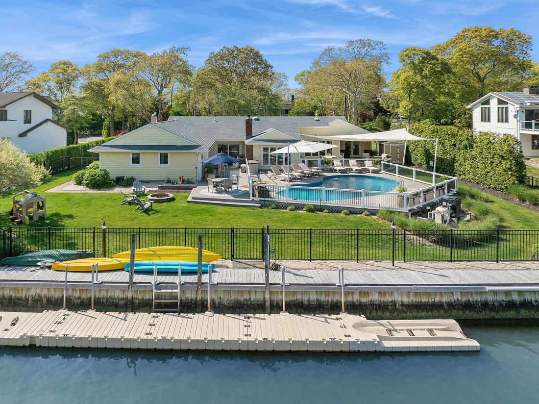 House Hampton Bays In Hampton Bays, New York, United States For Sale ...