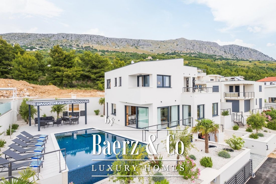 Townhouse in Sveti Martin, Split-Dalmatia County, Croatia 1 - 13501684