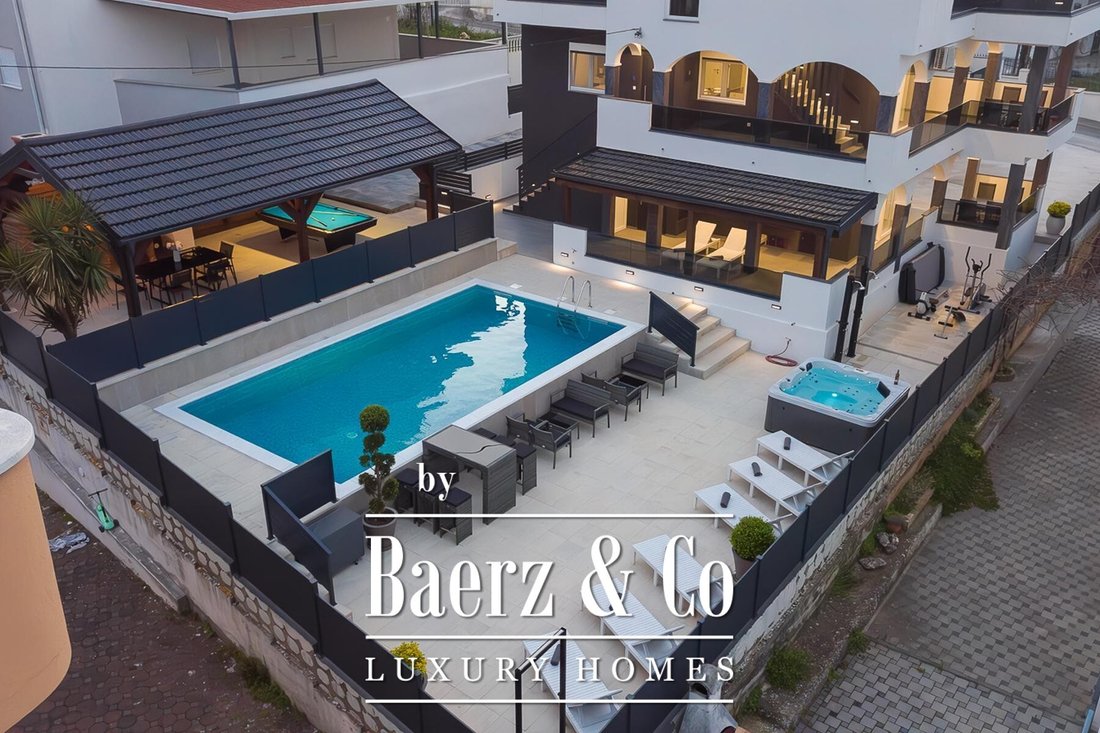 Villa in Okrug Gornji, Split-Dalmatia County, Croatia 3 - 14305127