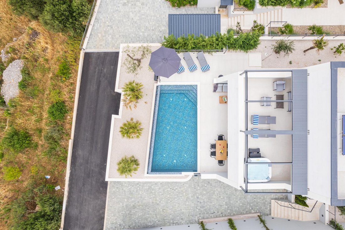 Villa in Grljevac, Split-Dalmatia County, Croatia 4 - 14304983
