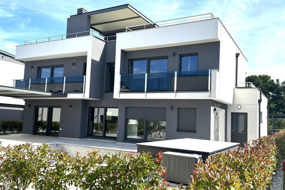 Villa in Pomer, Istria County, Croatia 1 - 14304988