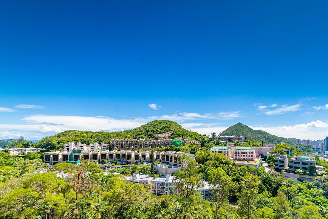 Apartment in Deep Water Bay, Hong Kong 1 - 14306253