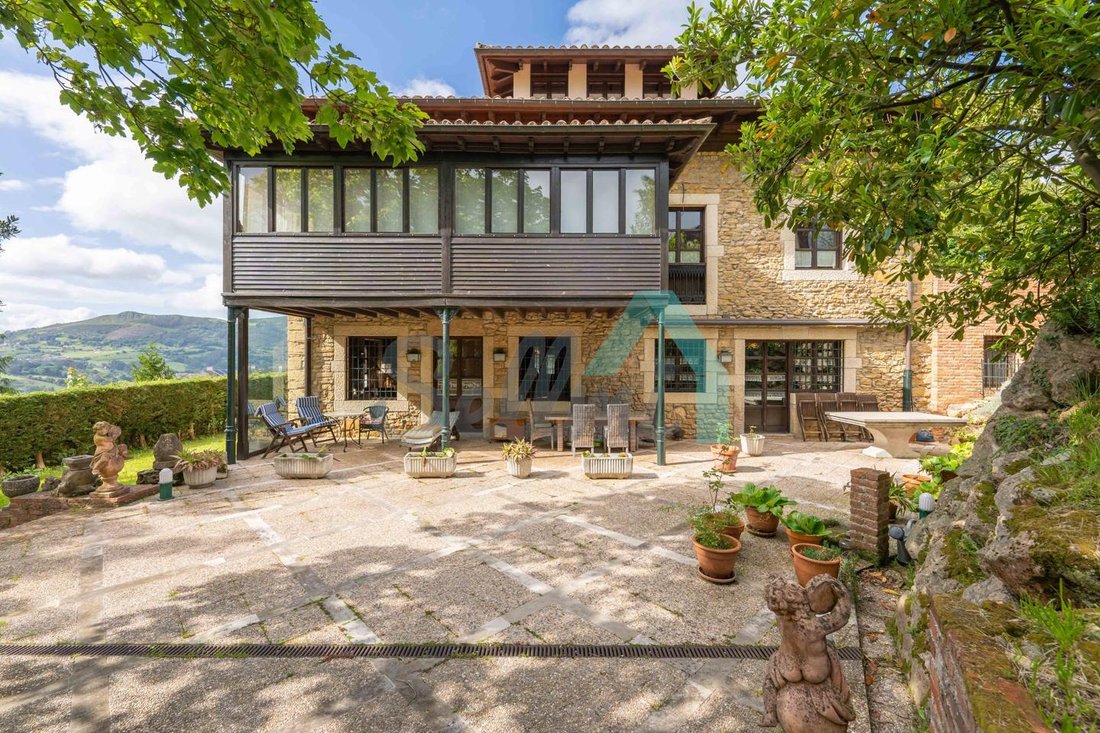 Villa in El Cristo y Buenavista, Oviedo, Spain 3 - 14307264