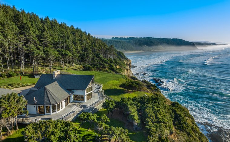 Picture of Luxury Waterfront Homes In Oregon North Oregon Coast, OR Luxury Real