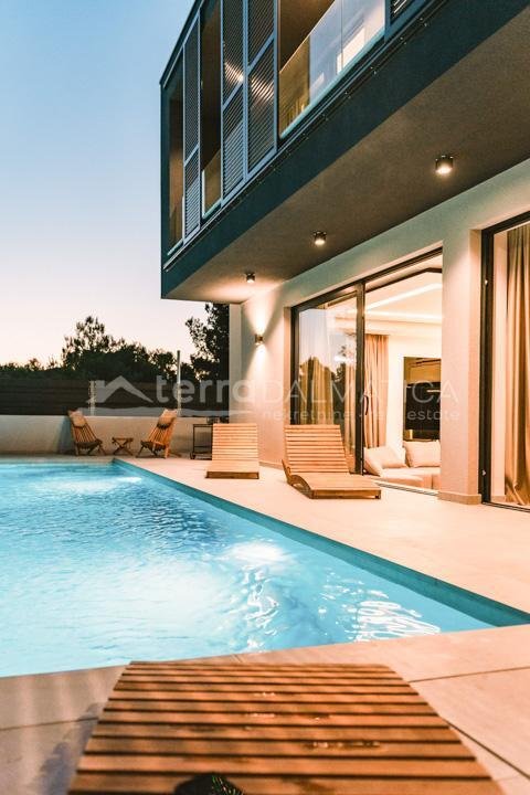 Villa in Srima, Sibenik-Knin County, Croatia 2 - 14310734