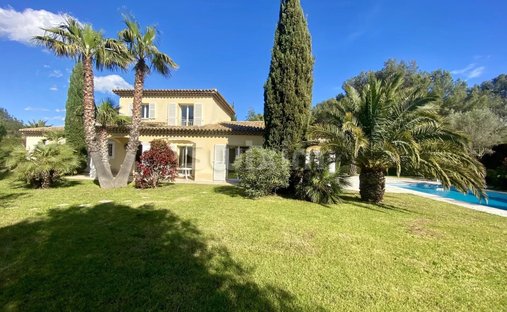 Maison à Grimaud, Provence-Alpes-Côte d'Azur, France 1