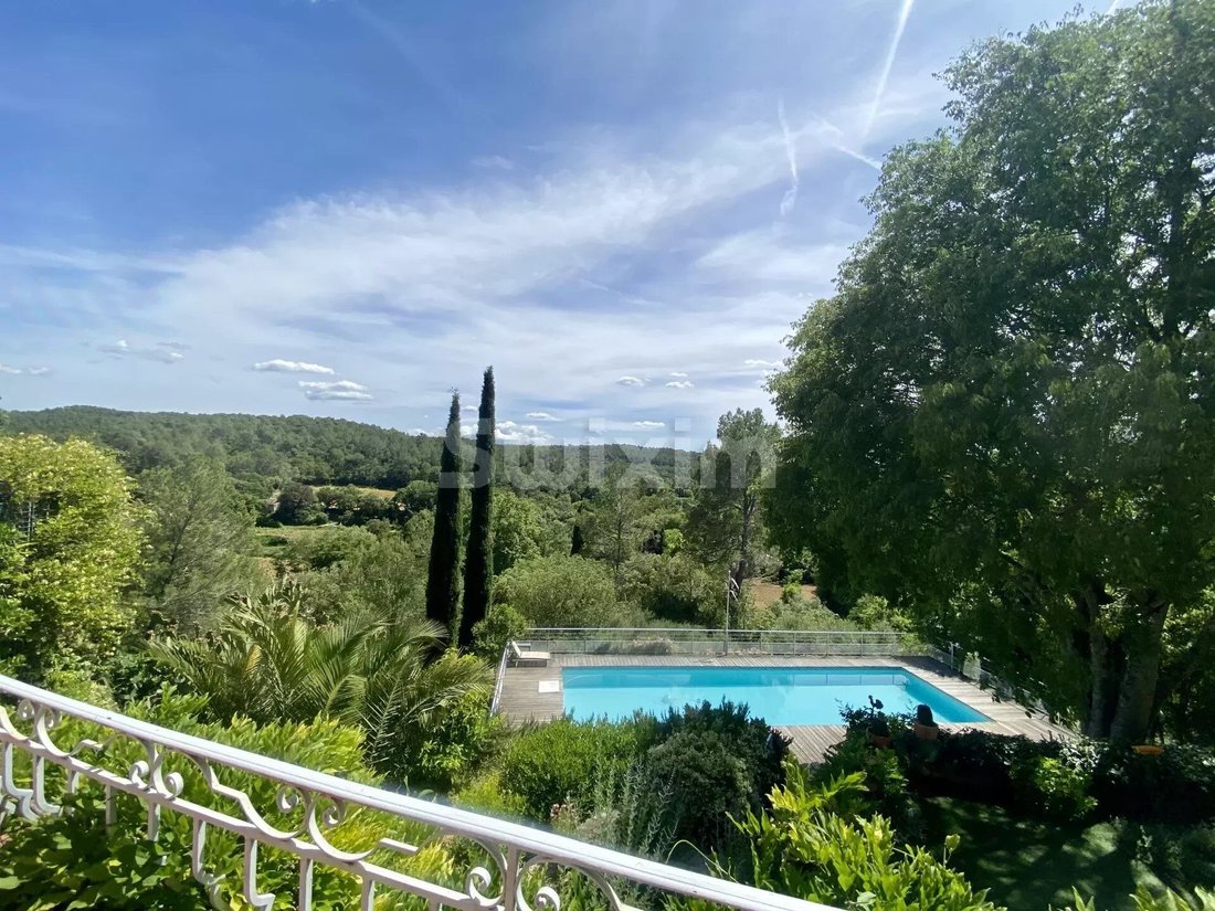 House in Entrecasteaux, Provence-Alpes-Côte d'Azur, France 1 - 14309365
