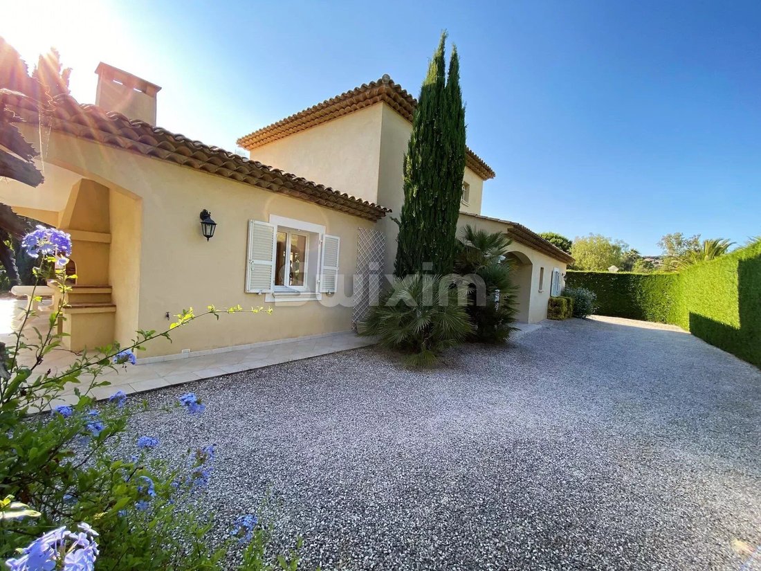 House in Grimaud, Provence-Alpes-Côte d'Azur, France 3 - 14309354